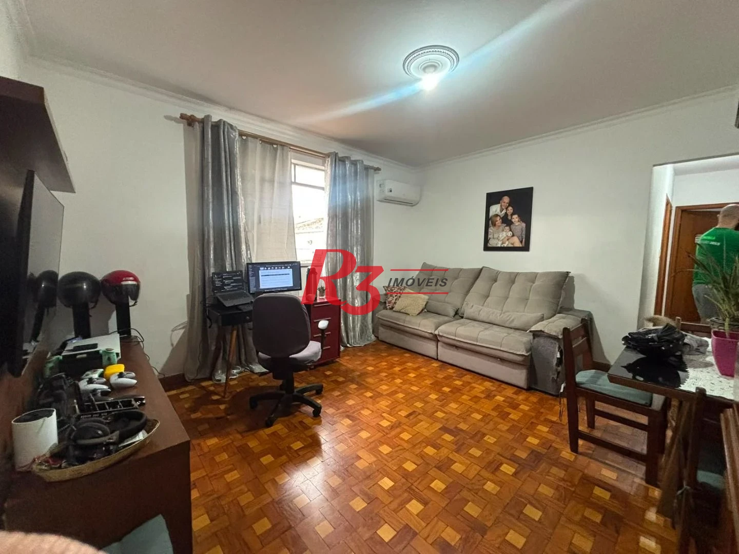Apartamento com 3 dormitórios à venda, 90 m² por R$ 450.000,00 - Gonzaga - Santos/SP