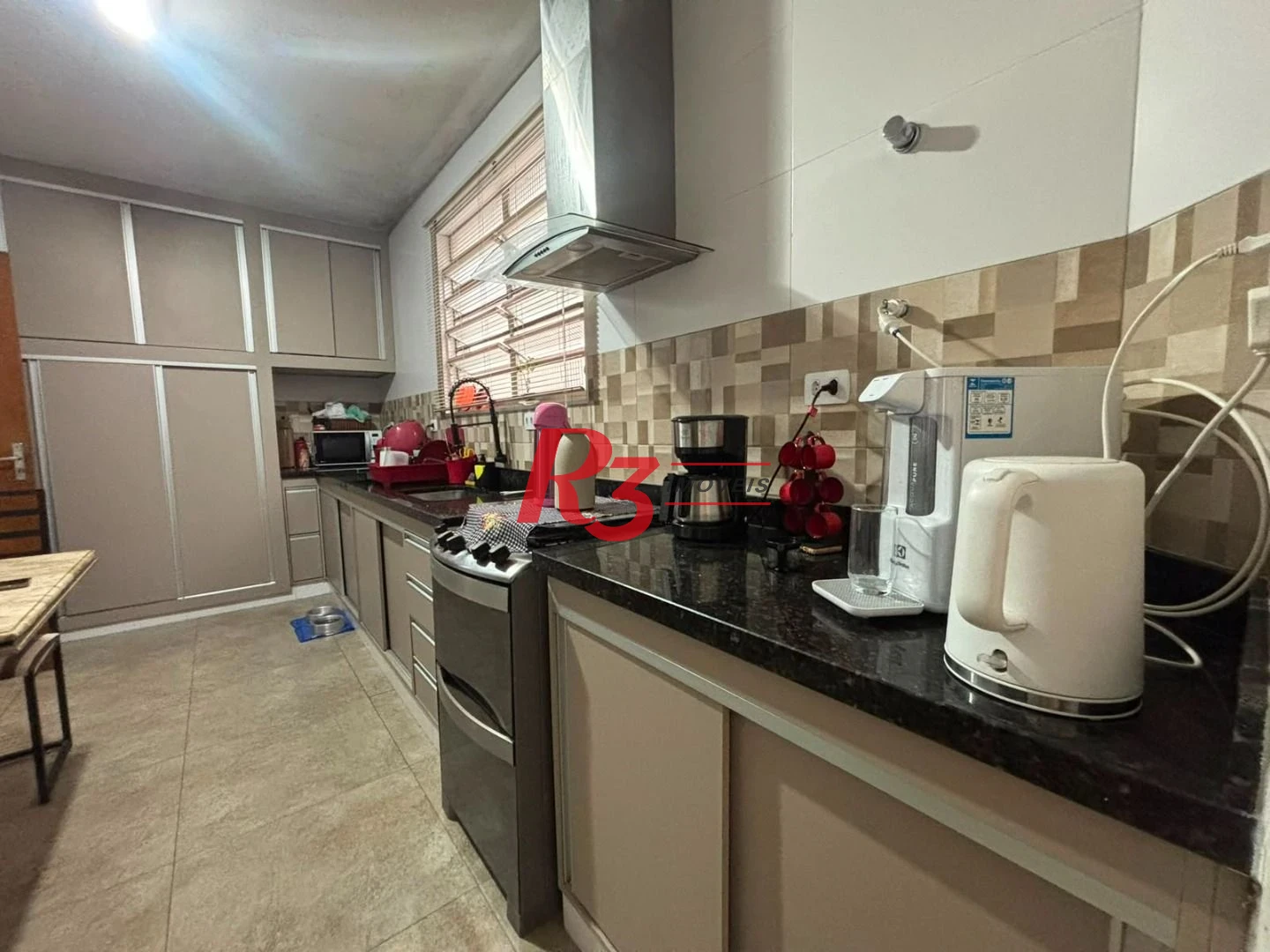 Apartamento com 3 dormitórios à venda, 90 m² por R$ 450.000,00 - Gonzaga - Santos/SP