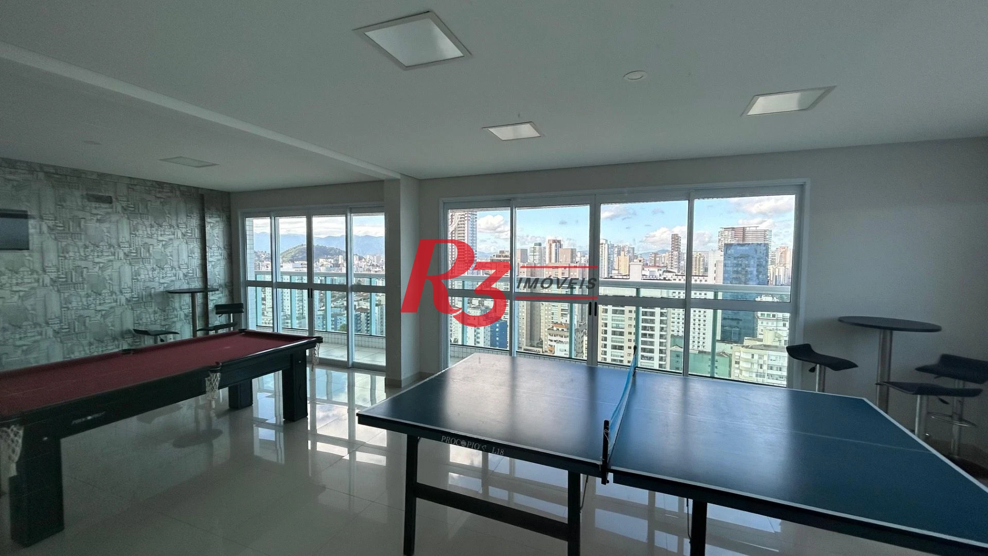 Apartamento com 1 dormitório para alugar, 54 m² por R$ 5.263,00/mês - José Menino - Santos/SP