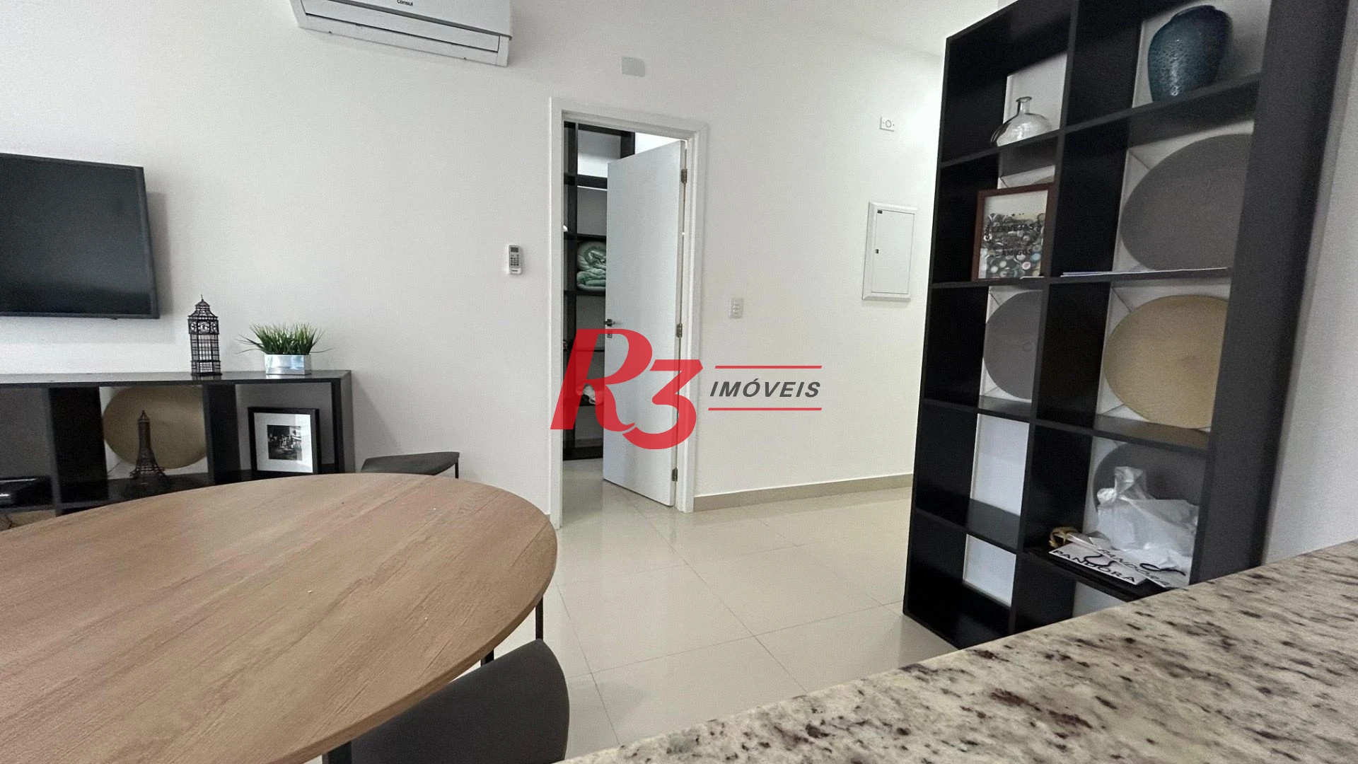 Apartamento com 1 dormitório para alugar, 54 m² por R$ 5.263,00/mês - José Menino - Santos/SP
