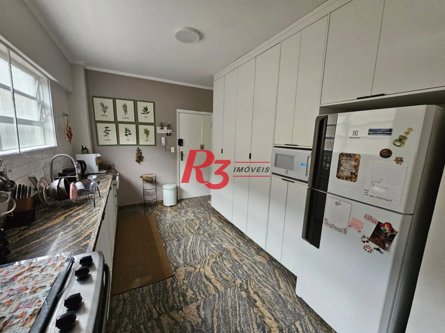 Apartamento com 3 dormitórios à venda, 166 m² por R$ 900.000,00 - José Menino - Santos/SP