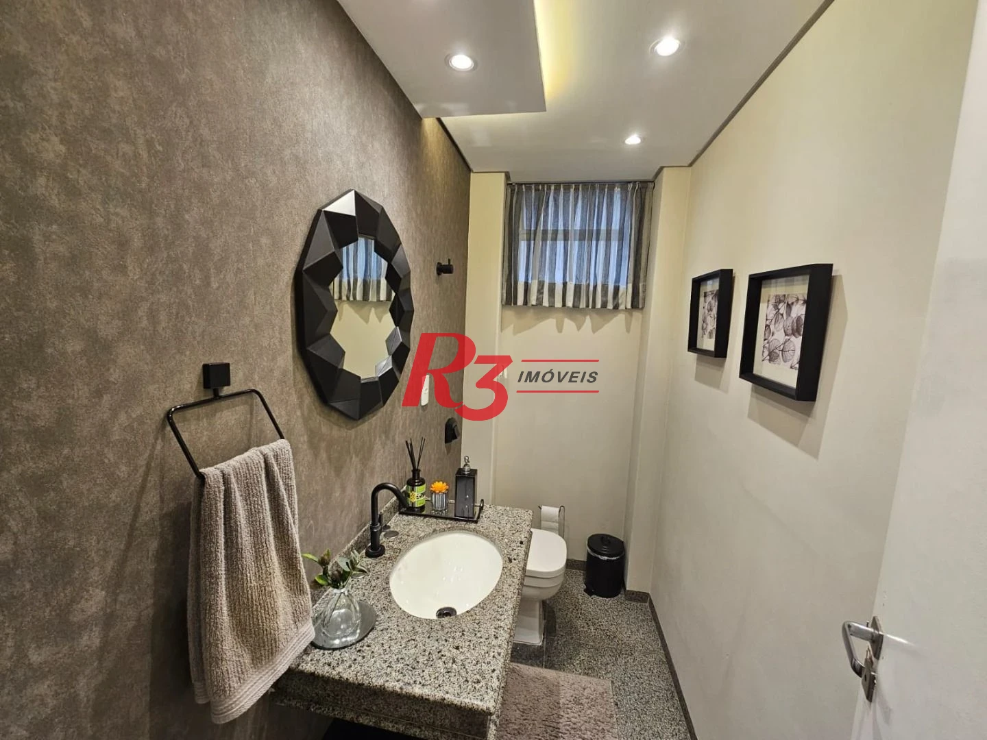 Apartamento com 3 dormitórios à venda, 166 m² por R$ 900.000,00 - José Menino - Santos/SP