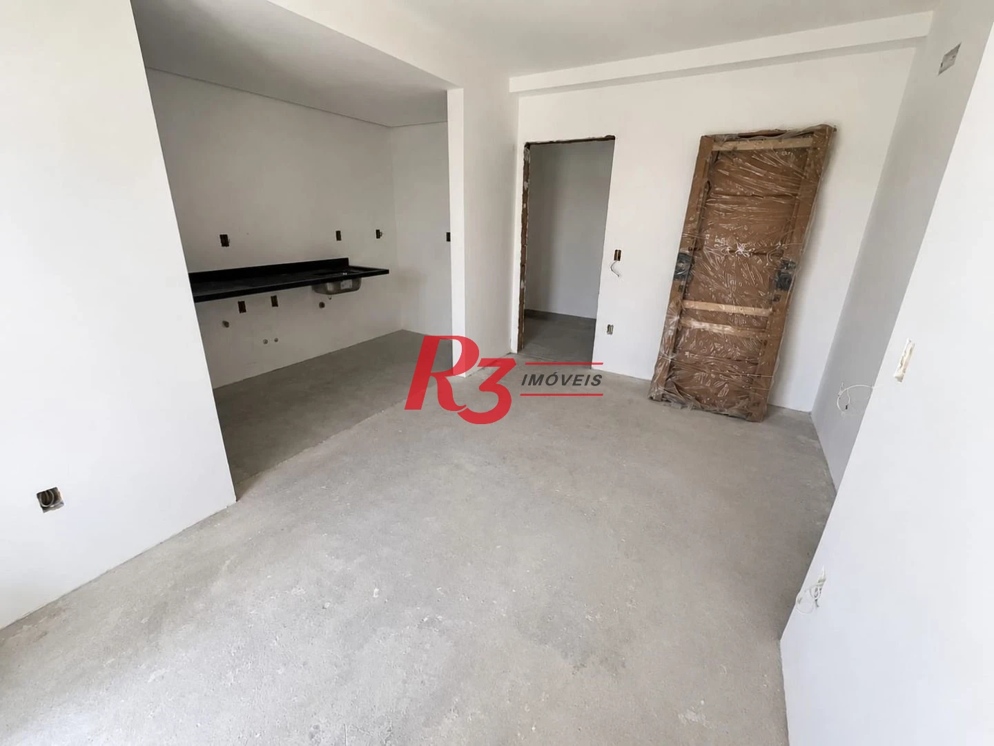 Apartamento com 2 dormitórios à venda, 72 m² por R$ 850.000,00 - Encruzilhada - Santos/SP