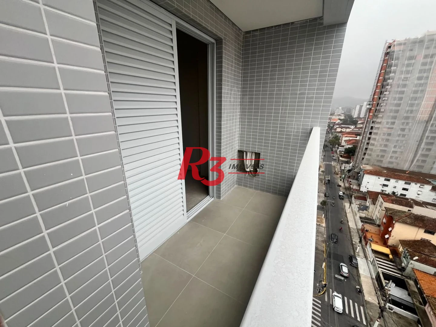 Apartamento com 2 dormitórios à venda, 72 m² por R$ 850.000,00 - Encruzilhada - Santos/SP