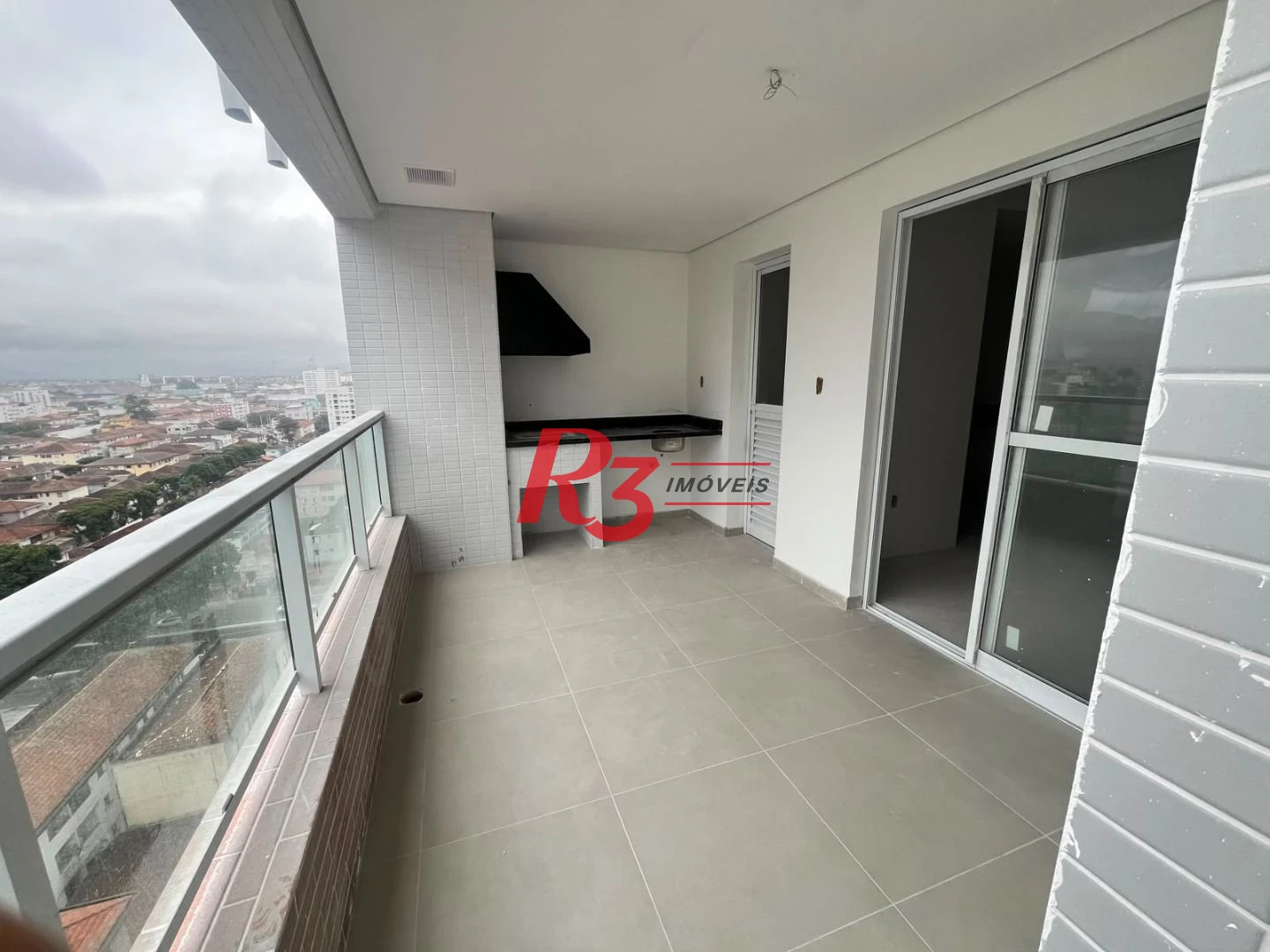 Apartamento com 2 dormitórios à venda, 72 m² por R$ 850.000,00 - Encruzilhada - Santos/SP