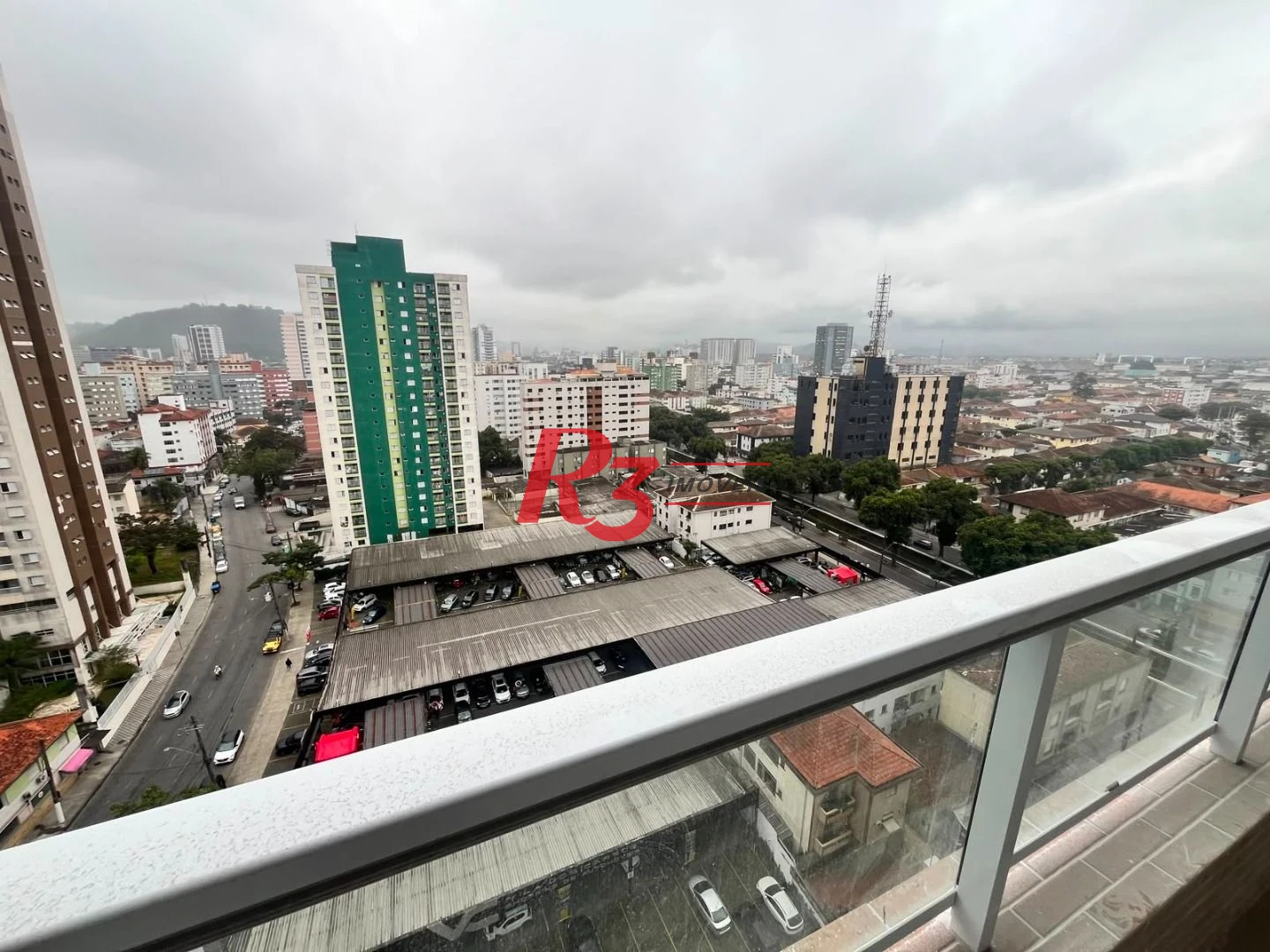 Apartamento com 2 dormitórios à venda, 72 m² por R$ 850.000,00 - Encruzilhada - Santos/SP