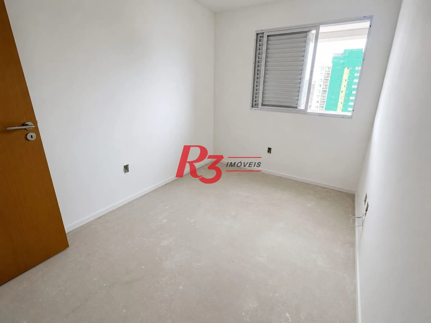 Apartamento com 2 dormitórios à venda, 72 m² por R$ 850.000,00 - Encruzilhada - Santos/SP