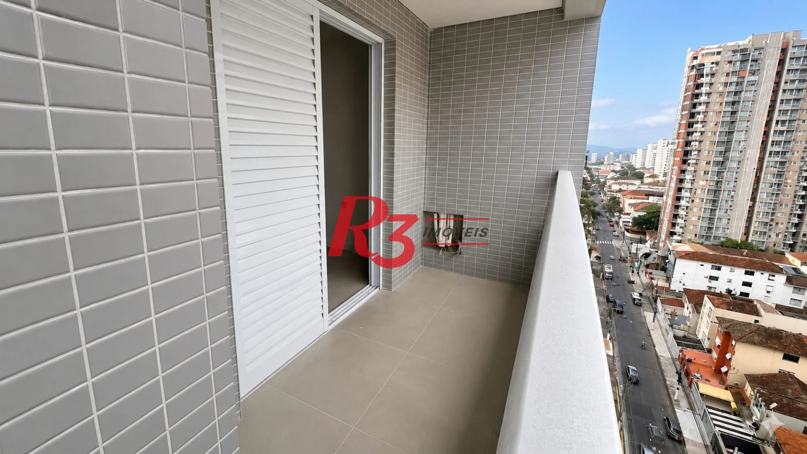 Apartamento com 2 dormitórios à venda, 72 m² por R$ 850.000,00 - Encruzilhada - Santos/SP