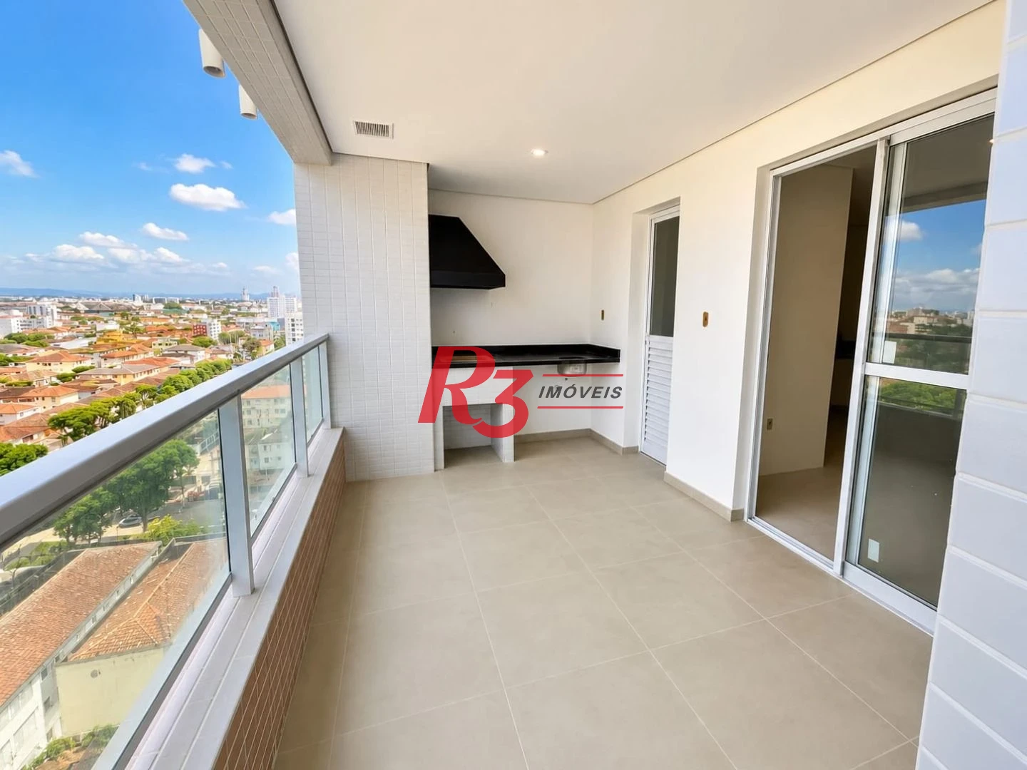 Apartamento com 2 dormitórios à venda, 72 m² por R$ 850.000,00 - Encruzilhada - Santos/SP