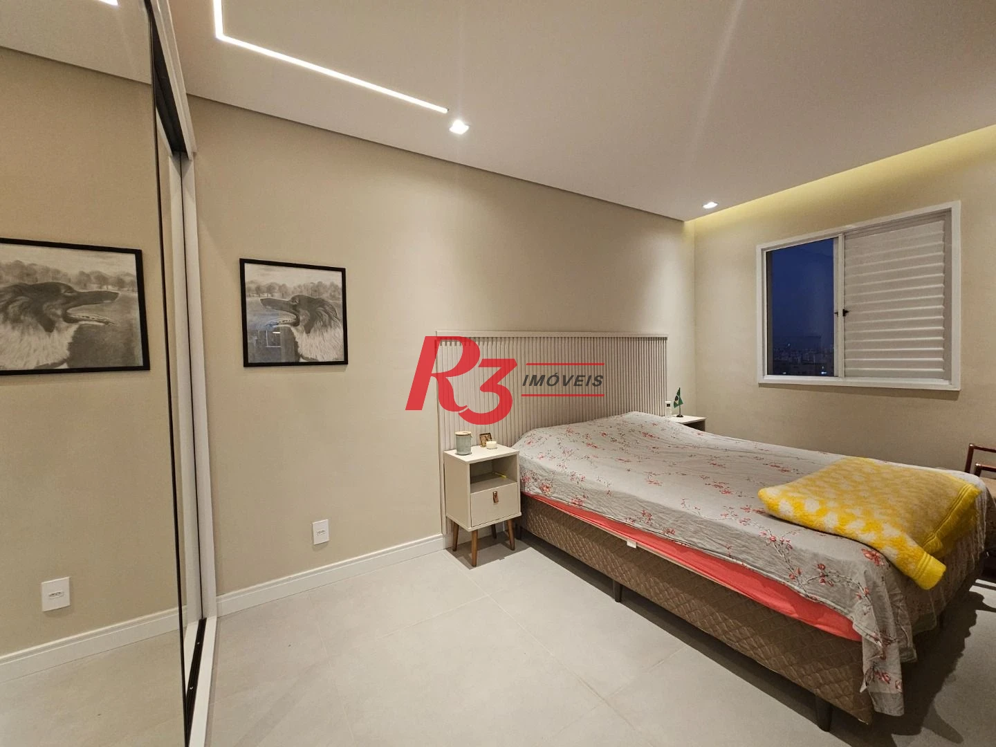 Apartamento com 2 dormitórios para alugar, 62 m² por R$ 5.000,00/mês - Marapé - Santos/SP