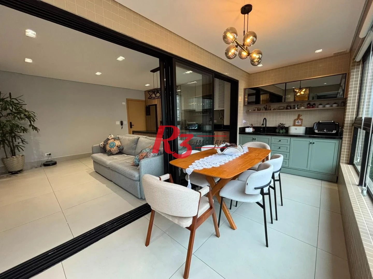 Apartamento com 2 dormitórios à venda, 75 m² por R$ 1.200.000,00 - José Menino - Santos/SP