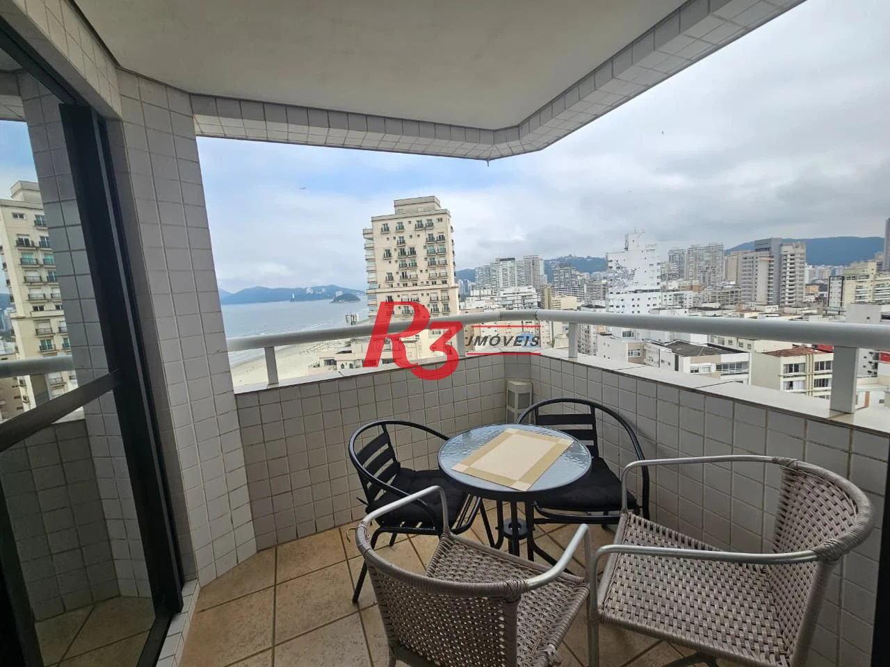 Flat com 1 dormitório à venda, 45 m² por R$ 530.000,00 - Boqueirão - Santos/SP