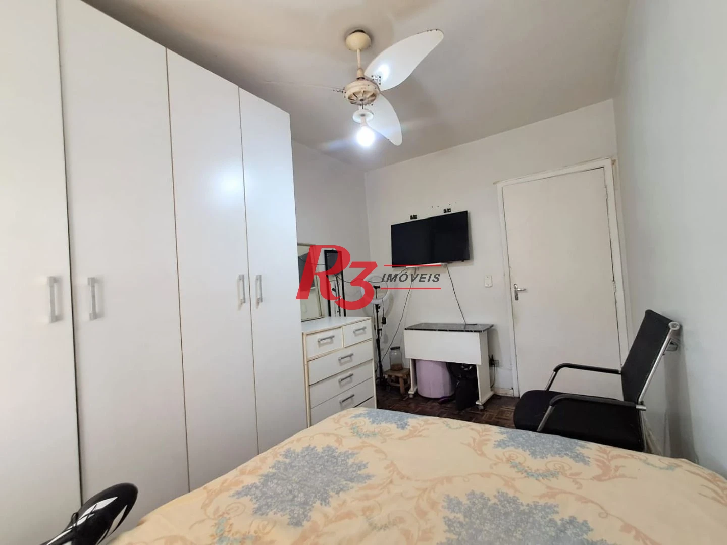 Apartamento com 3 dormitórios à venda, 75 m² por R$ 400.000,00 - Encruzilhada - Santos/SP