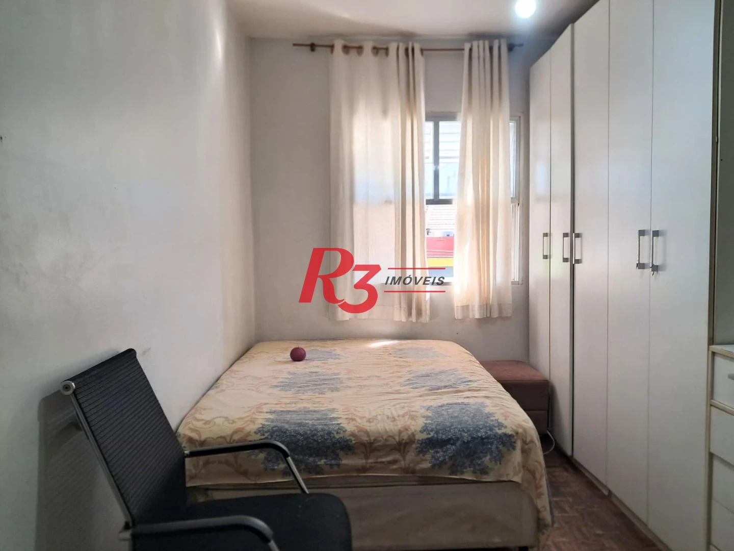 Apartamento com 3 dormitórios à venda, 75 m² por R$ 400.000,00 - Encruzilhada - Santos/SP