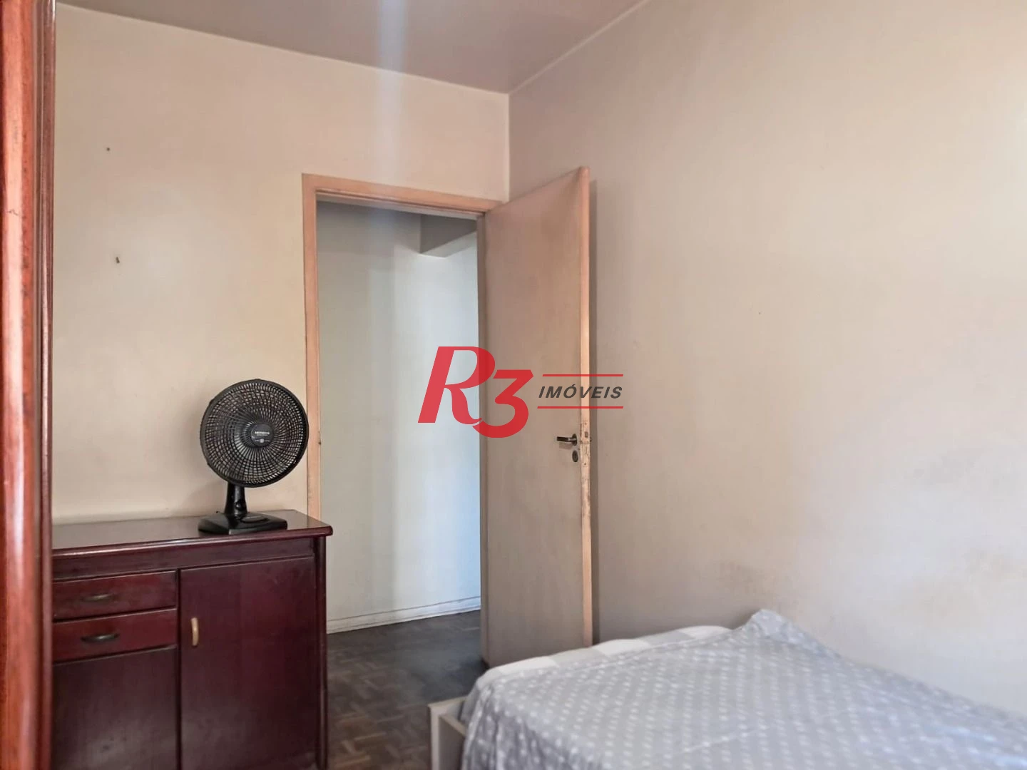 Apartamento com 3 dormitórios à venda, 75 m² por R$ 400.000,00 - Encruzilhada - Santos/SP