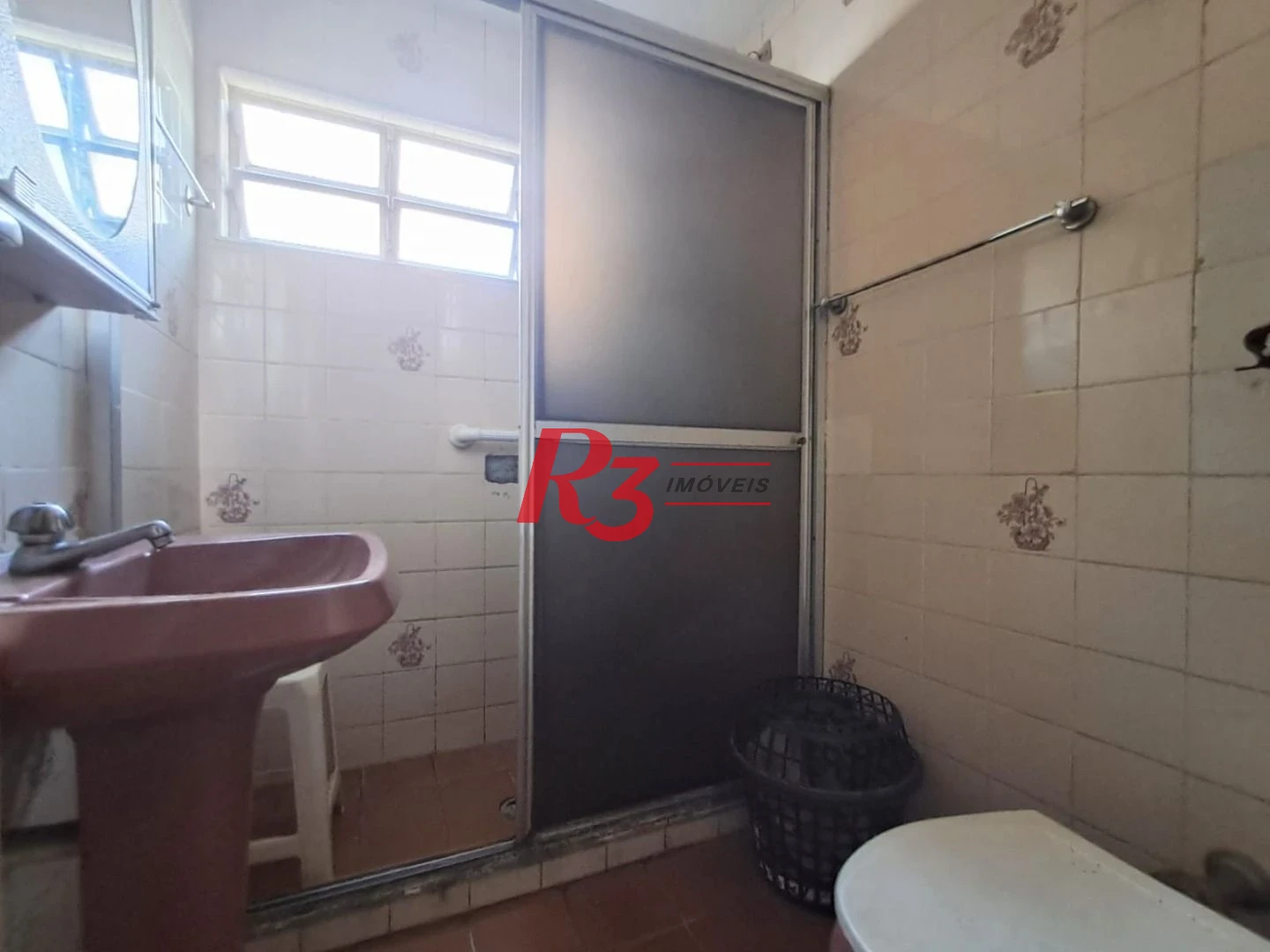 Apartamento com 3 dormitórios à venda, 75 m² por R$ 400.000,00 - Encruzilhada - Santos/SP
