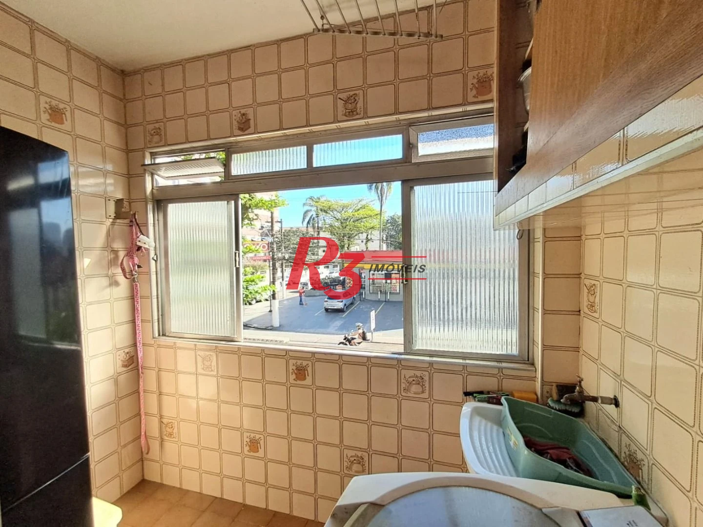 Apartamento com 3 dormitórios à venda, 75 m² por R$ 400.000,00 - Encruzilhada - Santos/SP