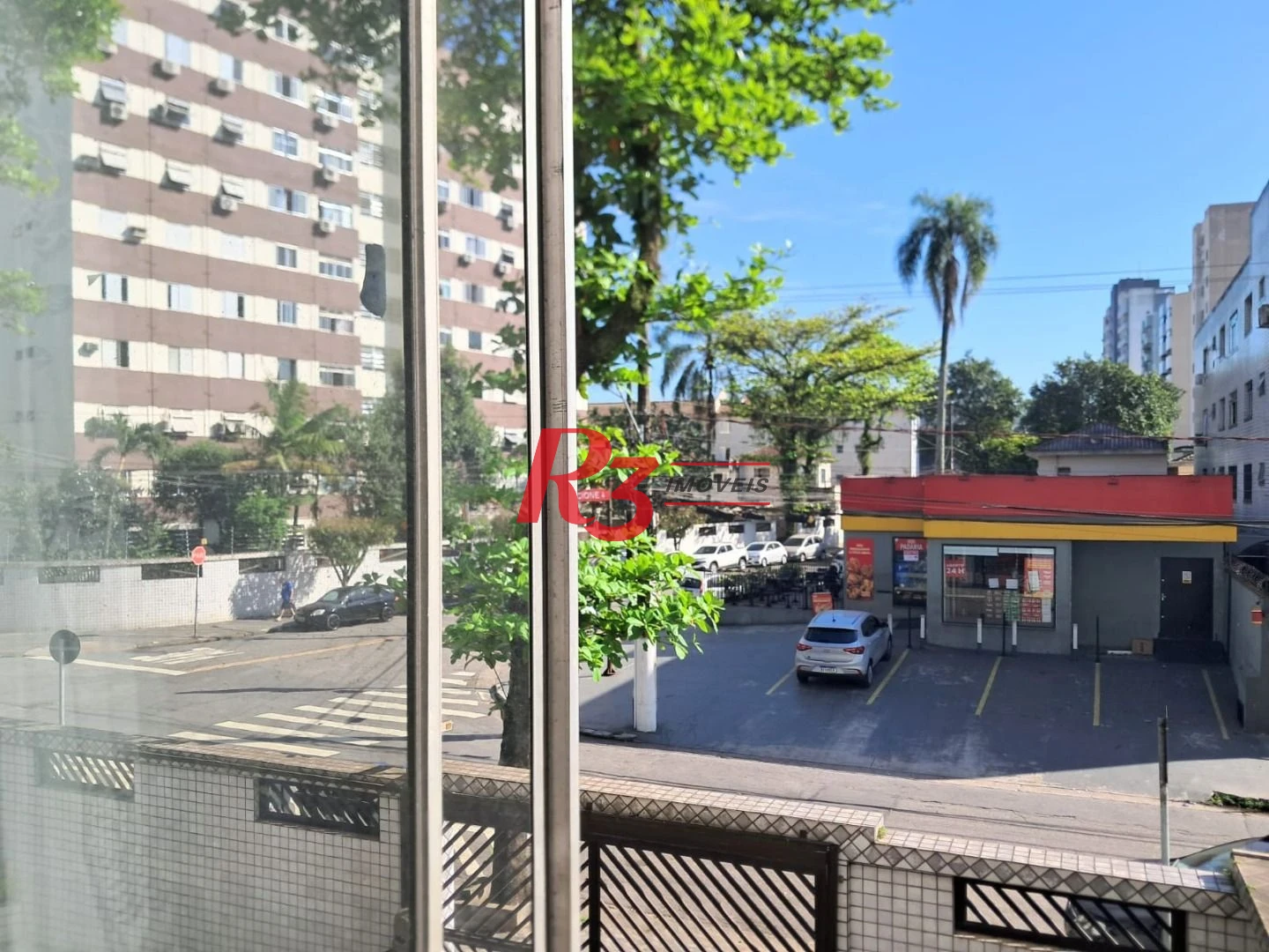 Apartamento com 3 dormitórios à venda, 75 m² por R$ 400.000,00 - Encruzilhada - Santos/SP