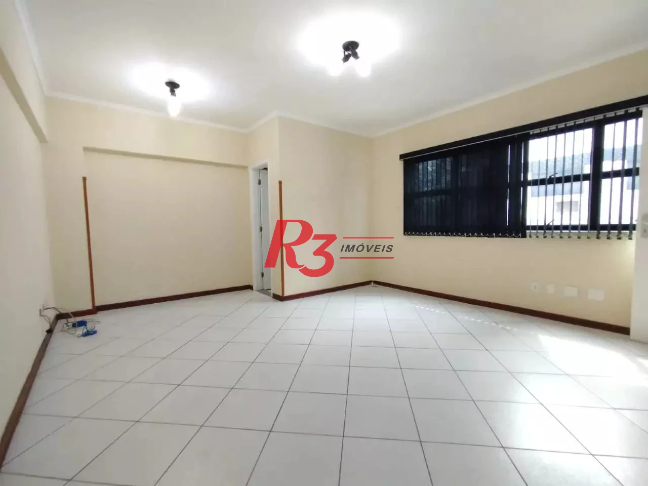 Sala para alugar, 55 m² por R$ 3.000,00/mês - Aparecida - Santos/SP