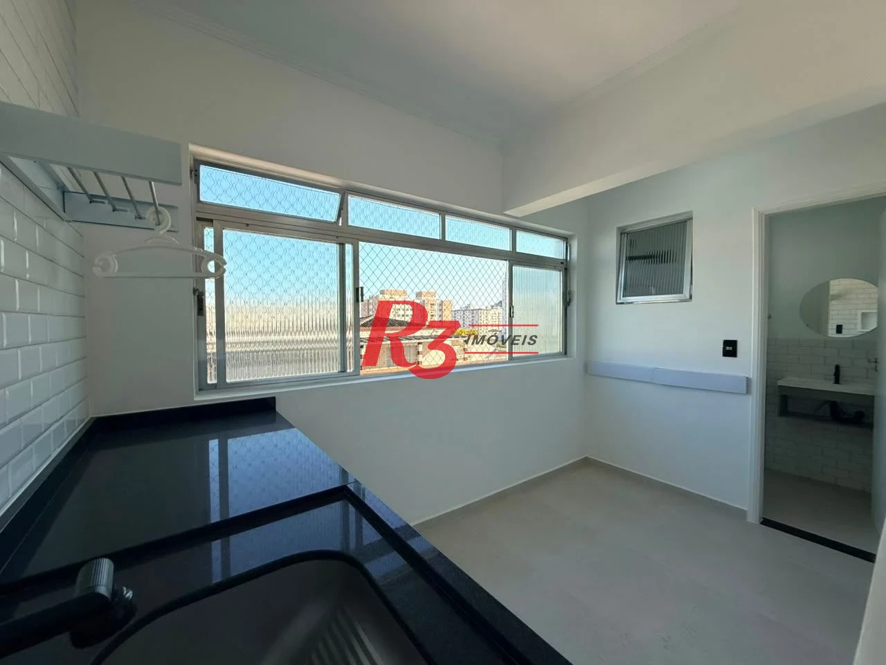 Apartamento com 2 dormitórios à venda, 129 m² por R$ 799.000,00 - Campo Grande - Santos/SP