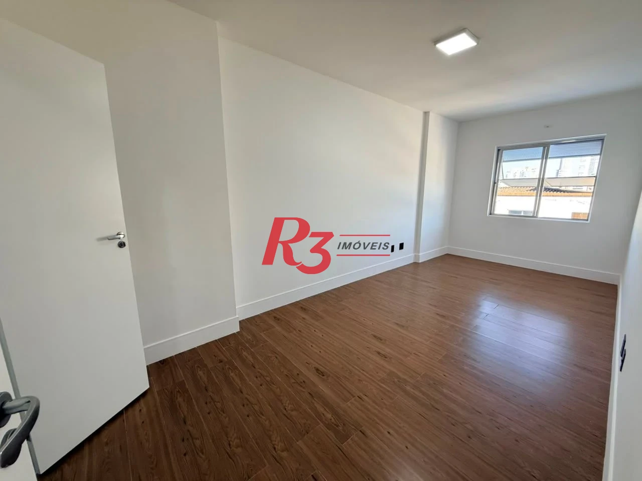 Apartamento com 2 dormitórios à venda, 129 m² por R$ 799.000,00 - Campo Grande - Santos/SP