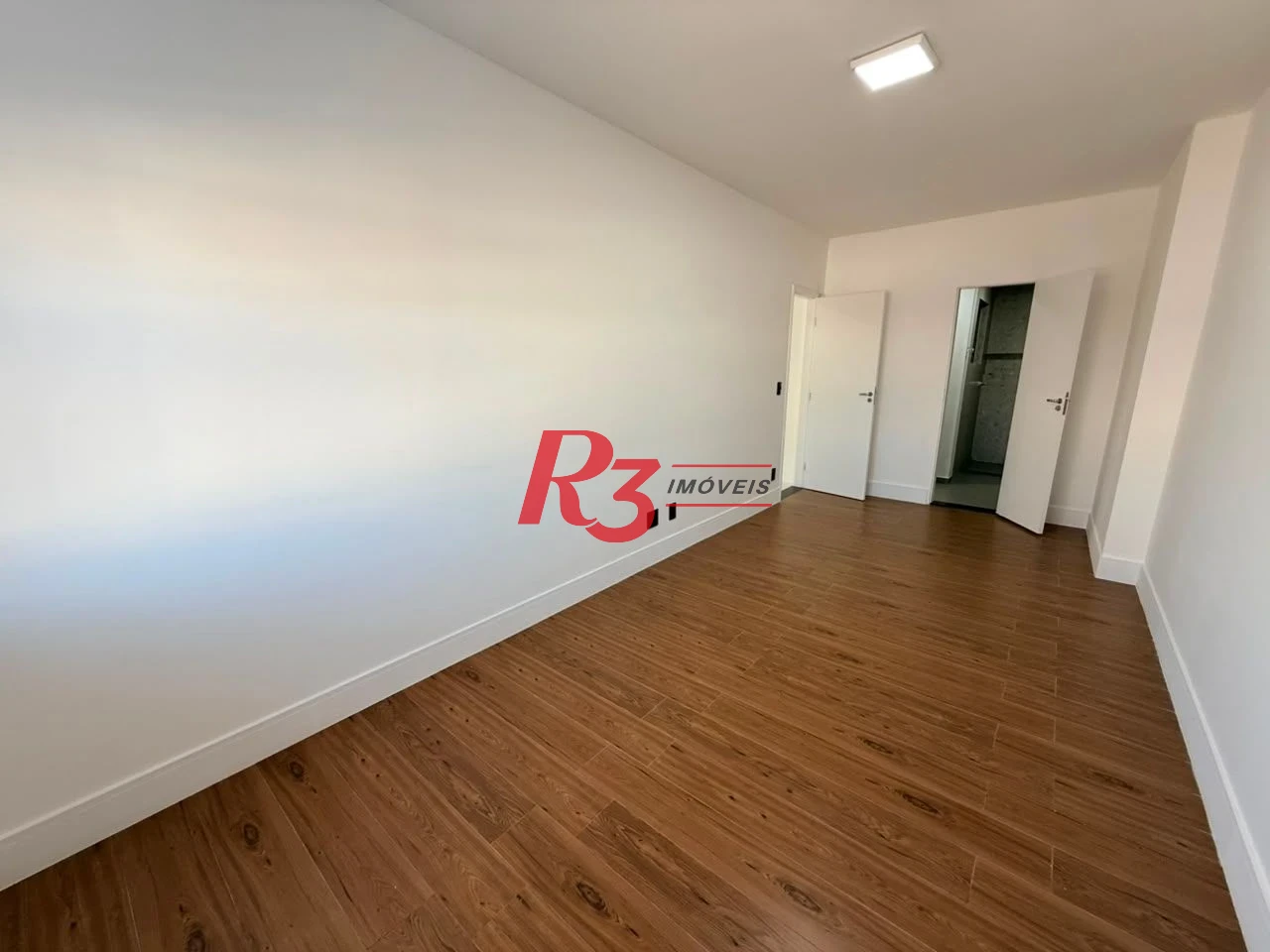 Apartamento com 2 dormitórios à venda, 129 m² por R$ 799.000,00 - Campo Grande - Santos/SP