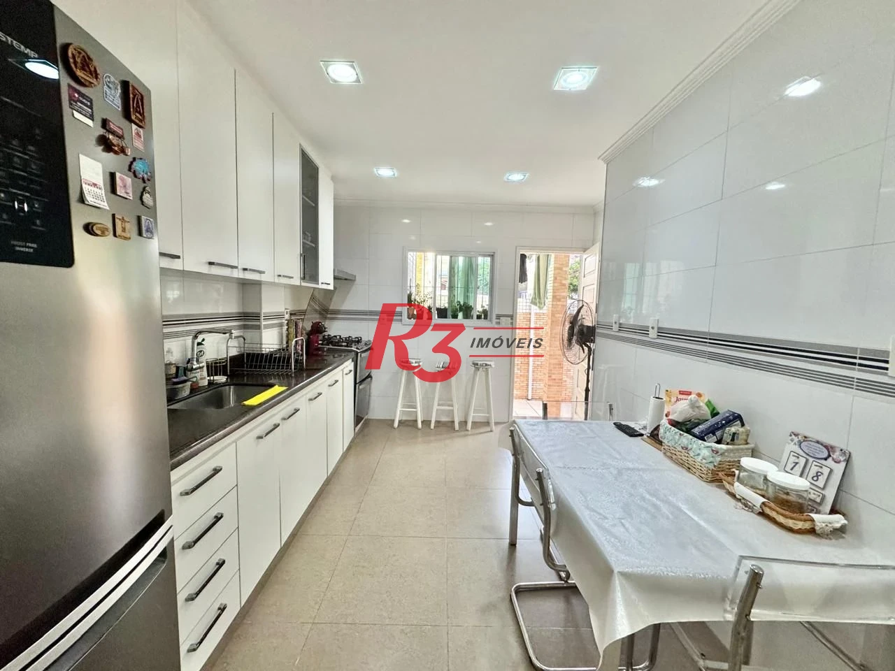 Sobrado à venda, 150 m² por R$ 1.500.000,00 - Gonzaga - Santos/SP