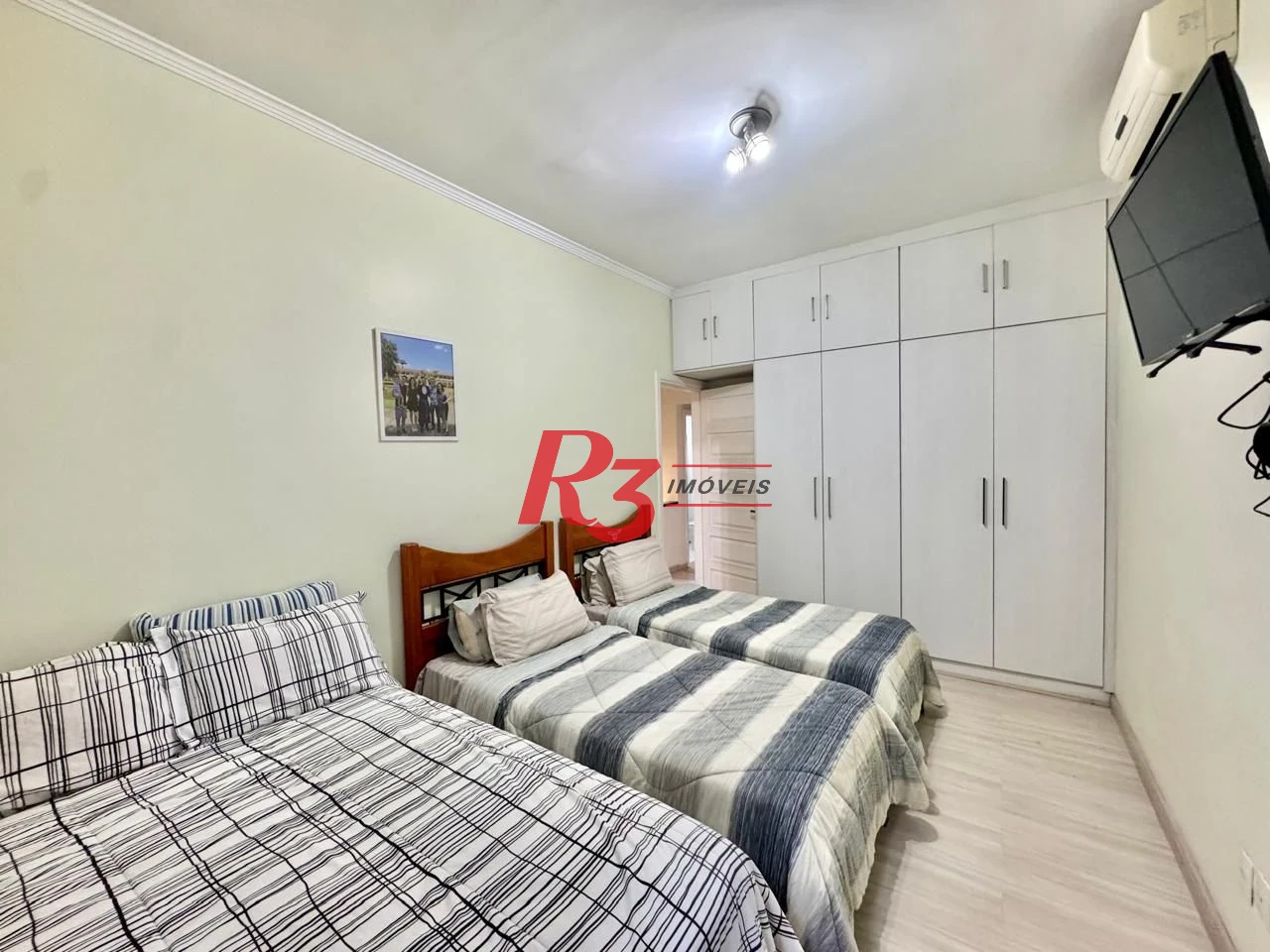 Sobrado à venda, 150 m² por R$ 1.500.000,00 - Gonzaga - Santos/SP