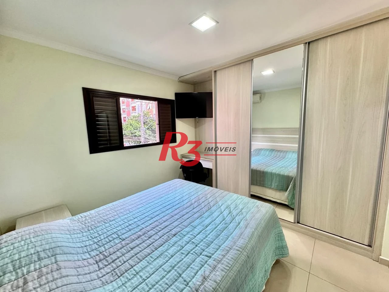 Sobrado à venda, 150 m² por R$ 1.500.000,00 - Gonzaga - Santos/SP