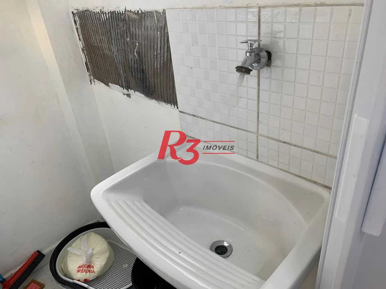 Apartamento à venda, 30 m² por R$ 335.000,00 - Gonzaga - Santos/SP