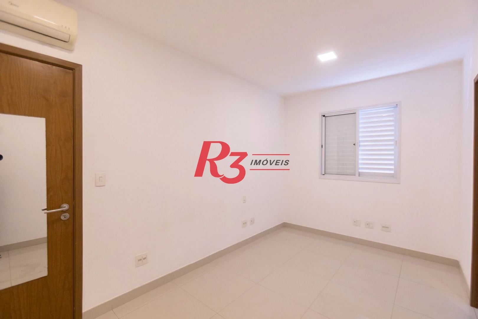 Apartamento para alugar, 78 m² por R$ 5.937,59/mês - Pompéia - Santos/SP