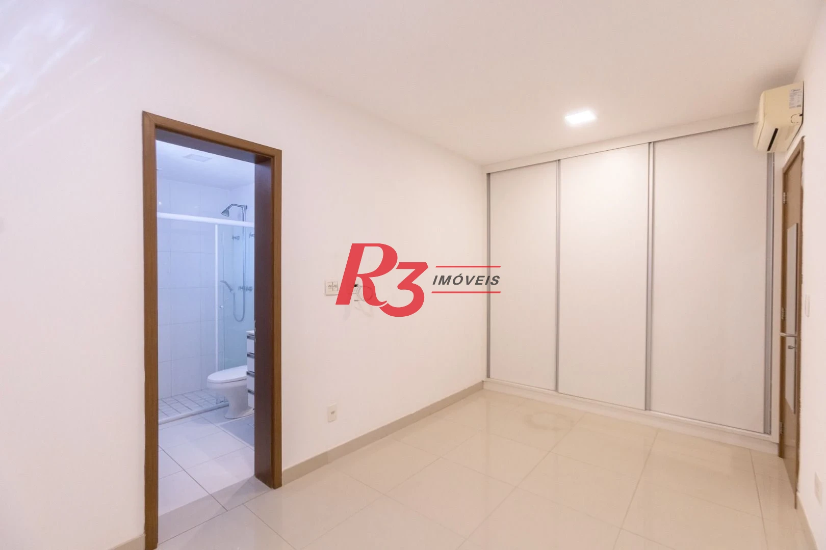 Apartamento para alugar, 78 m² por R$ 5.937,59/mês - Pompéia - Santos/SP