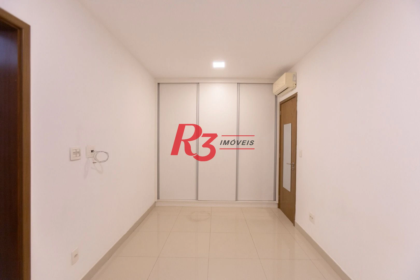 Apartamento para alugar, 78 m² por R$ 5.937,59/mês - Pompéia - Santos/SP
