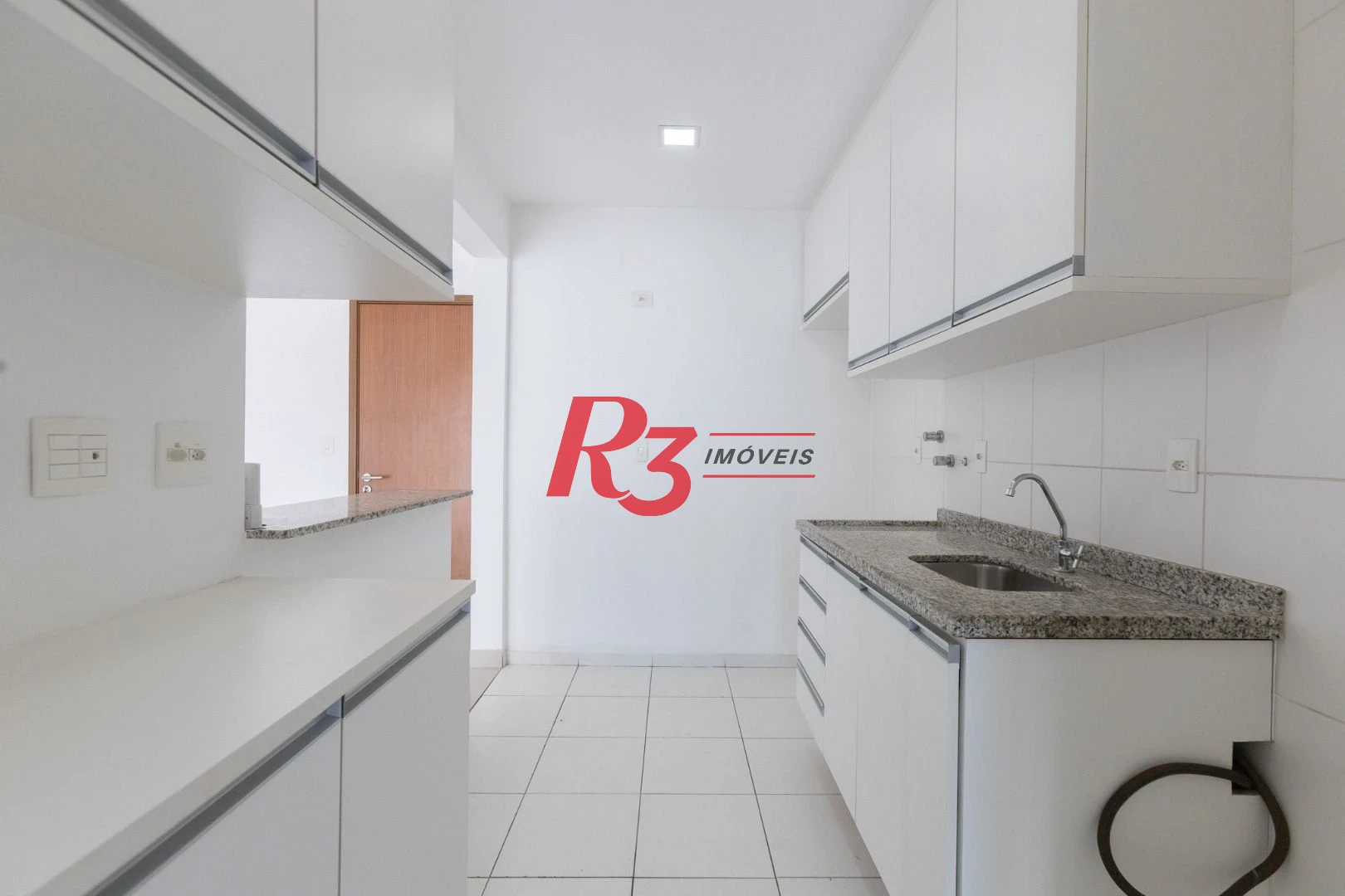 Apartamento para alugar, 78 m² por R$ 5.937,59/mês - Pompéia - Santos/SP