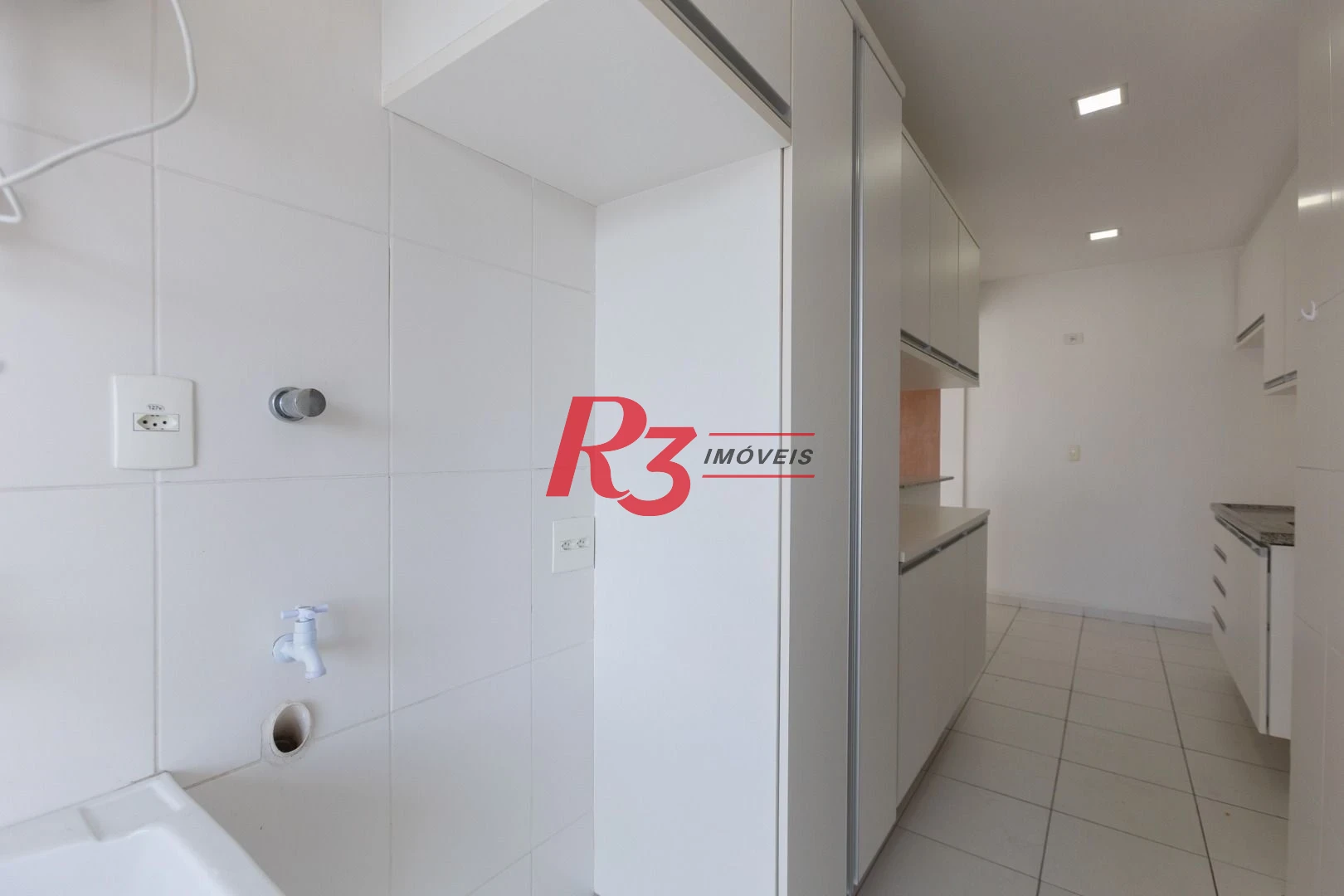 Apartamento para alugar, 78 m² por R$ 5.937,59/mês - Pompéia - Santos/SP