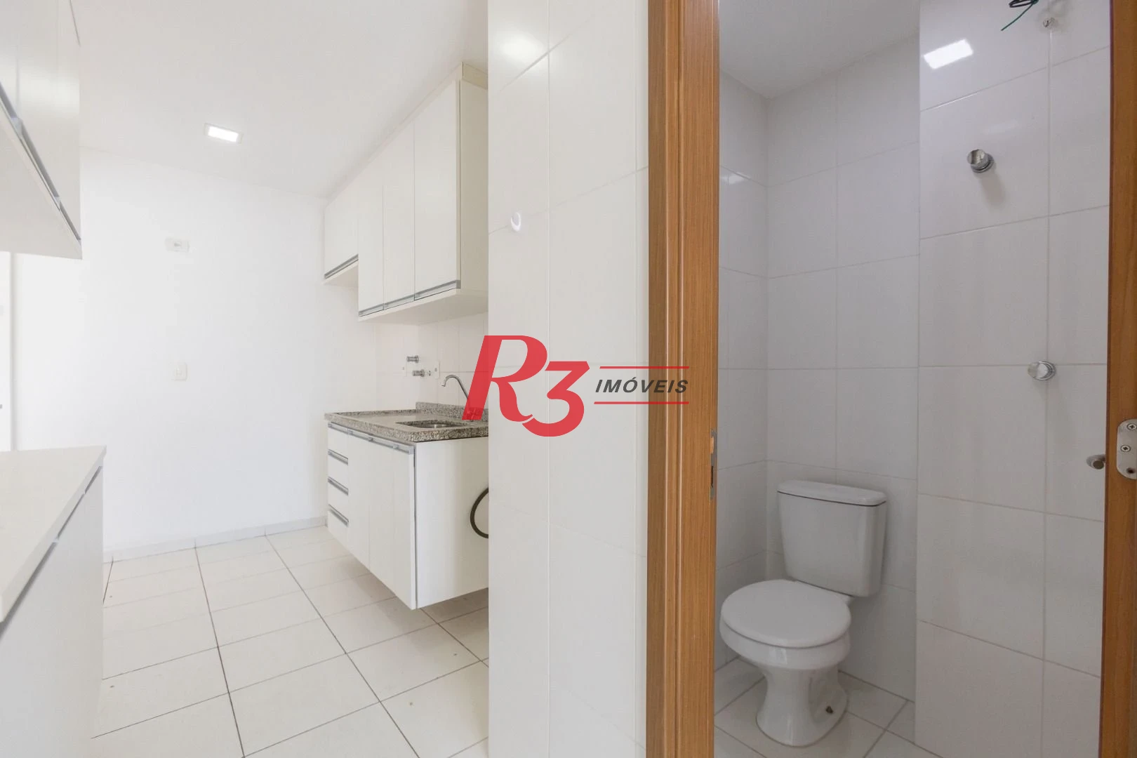 Apartamento para alugar, 78 m² por R$ 5.937,59/mês - Pompéia - Santos/SP