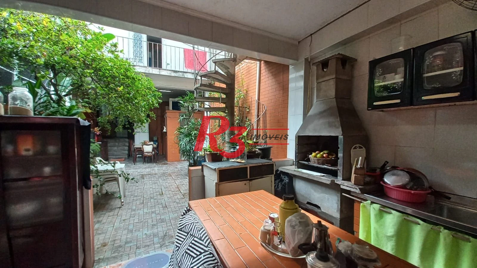 Casa com 3 dormitórios à venda, 142 m² por R$ 680.000,00 - Vila Mathias - Santos/SP