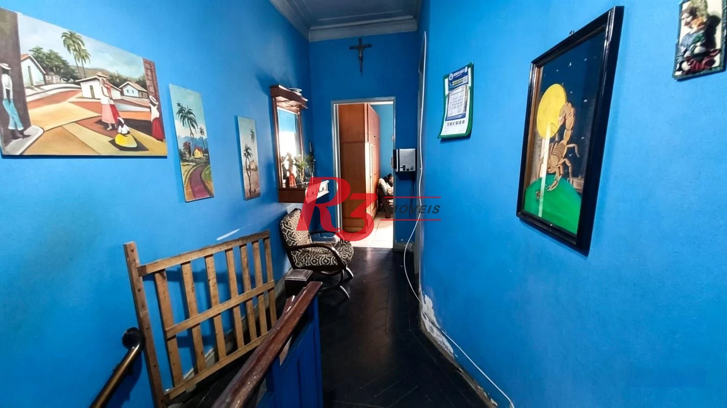 Casa com 3 dormitórios à venda, 142 m² por R$ 680.000,00 - Vila Mathias - Santos/SP