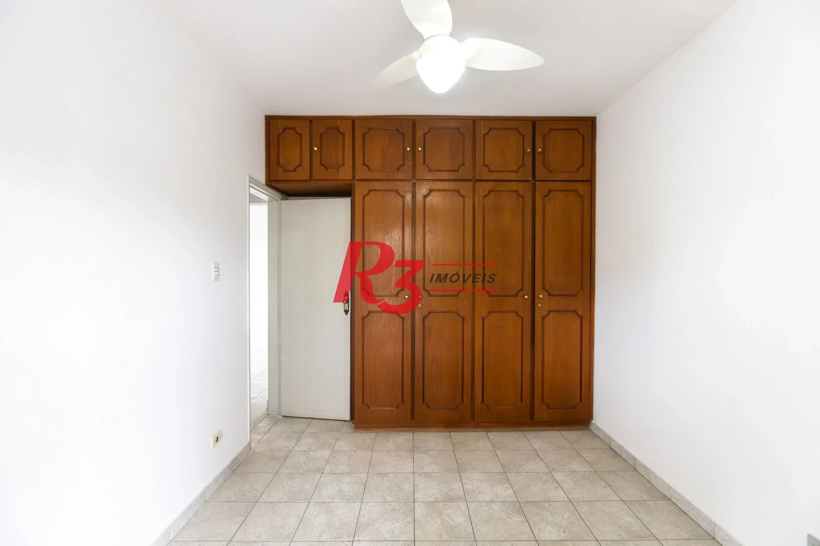 Apartamento com 2 dormitórios à venda, 122 m² por R$ 590.000,00 - Embaré - Santos/SP