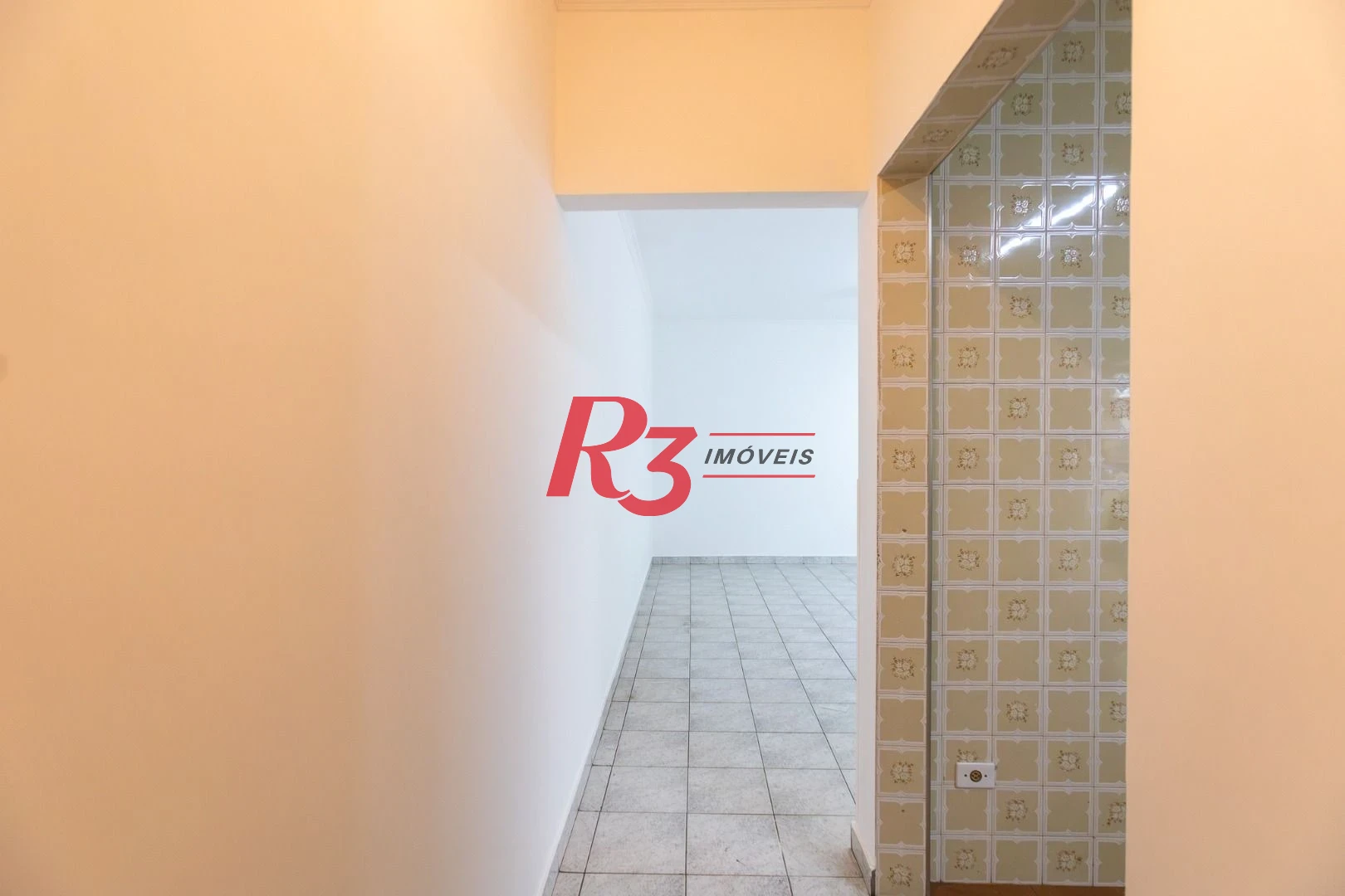 Apartamento com 2 dormitórios à venda, 122 m² por R$ 590.000,00 - Embaré - Santos/SP