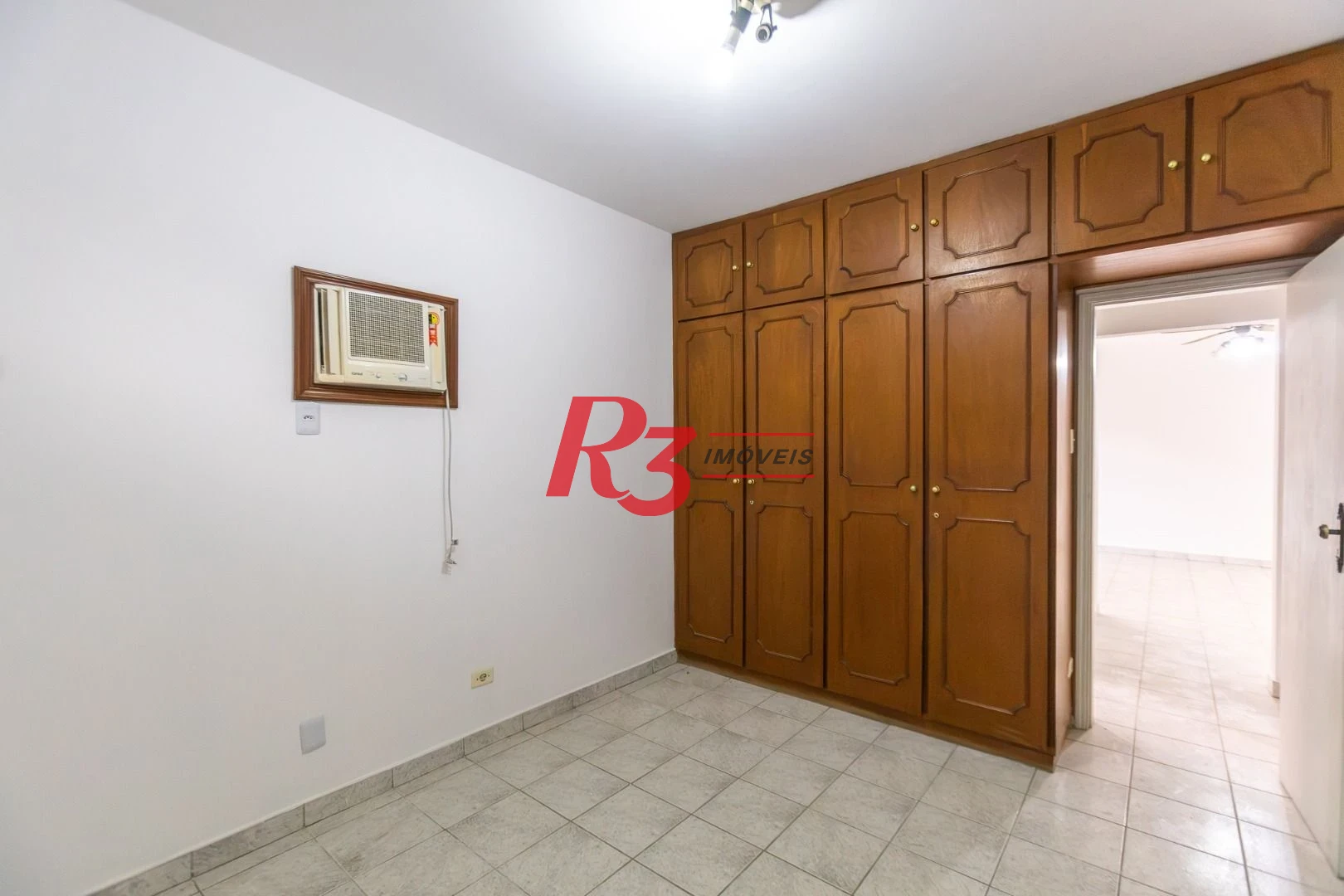 Apartamento com 2 dormitórios à venda, 122 m² por R$ 590.000,00 - Embaré - Santos/SP