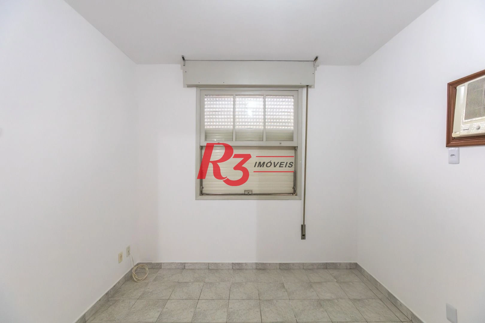 Apartamento com 2 dormitórios à venda, 122 m² por R$ 590.000,00 - Embaré - Santos/SP