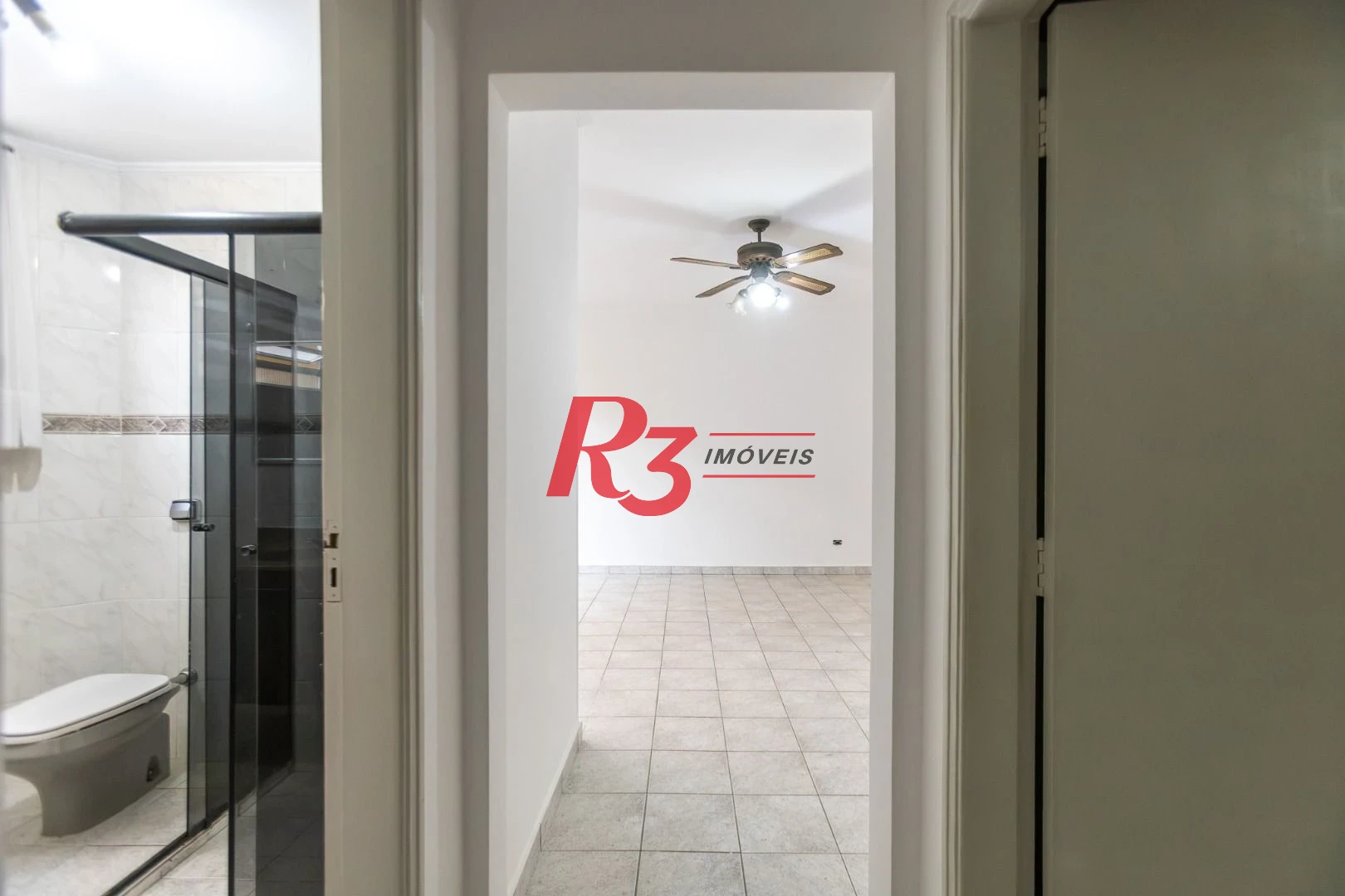 Apartamento com 2 dormitórios à venda, 122 m² por R$ 590.000,00 - Embaré - Santos/SP
