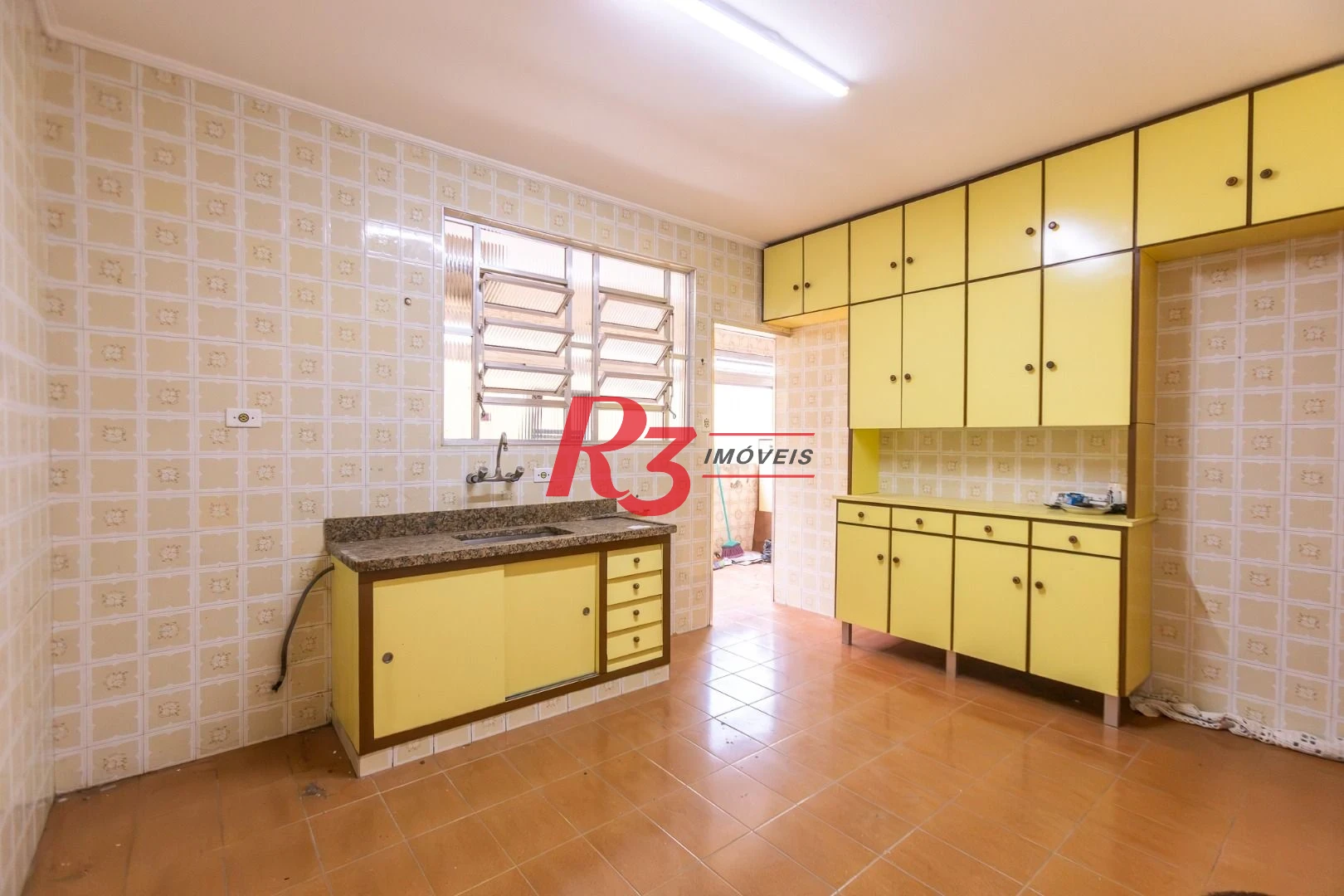 Apartamento com 2 dormitórios à venda, 122 m² por R$ 590.000,00 - Embaré - Santos/SP