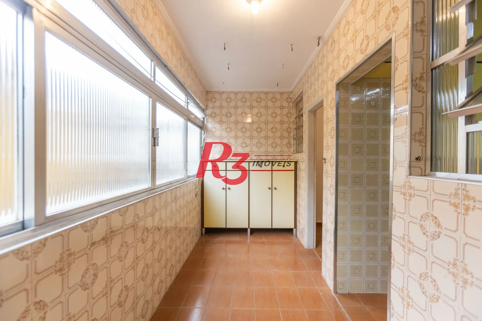 Apartamento com 2 dormitórios à venda, 122 m² por R$ 590.000,00 - Embaré - Santos/SP