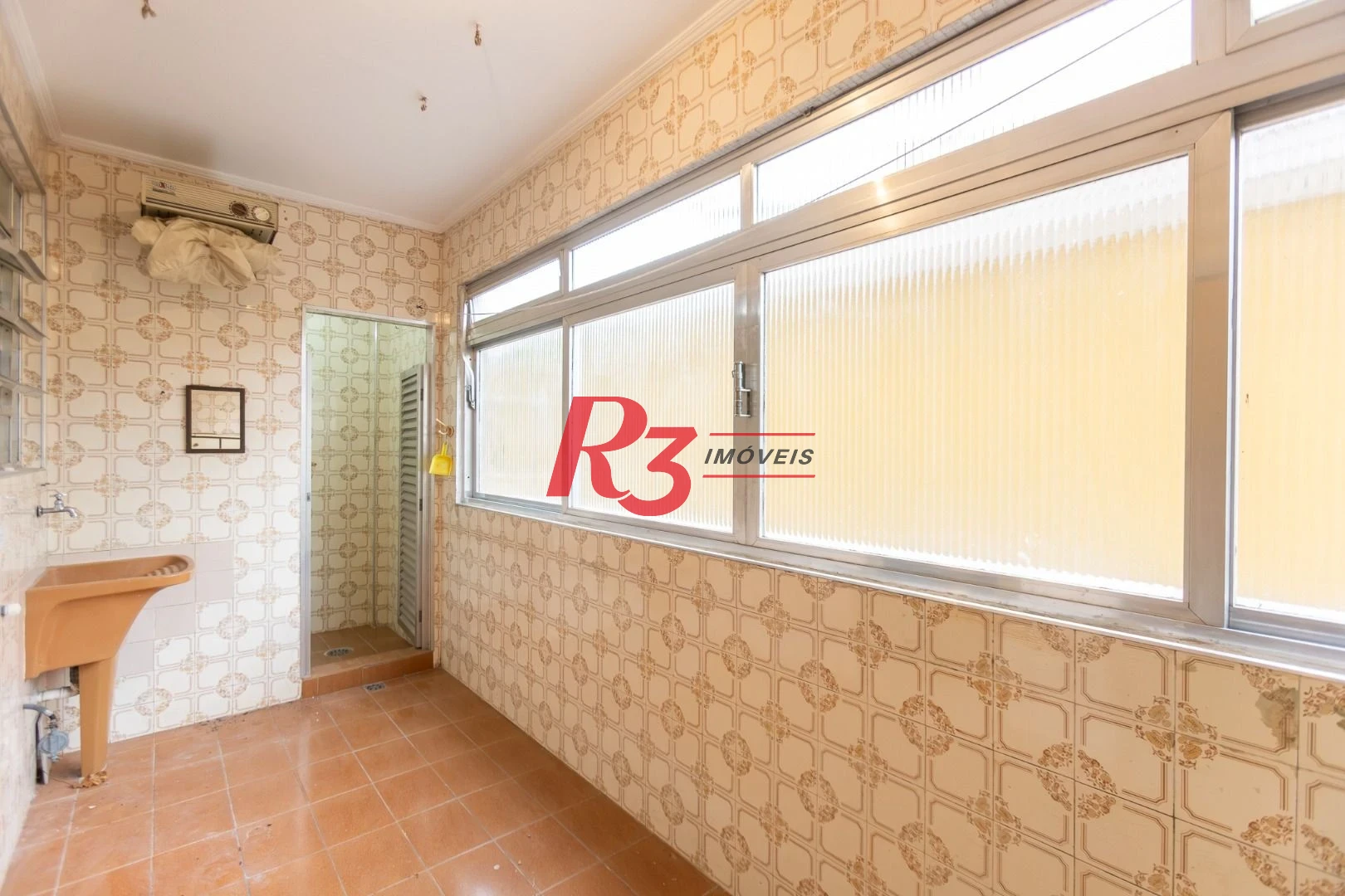 Apartamento com 2 dormitórios à venda, 122 m² por R$ 590.000,00 - Embaré - Santos/SP