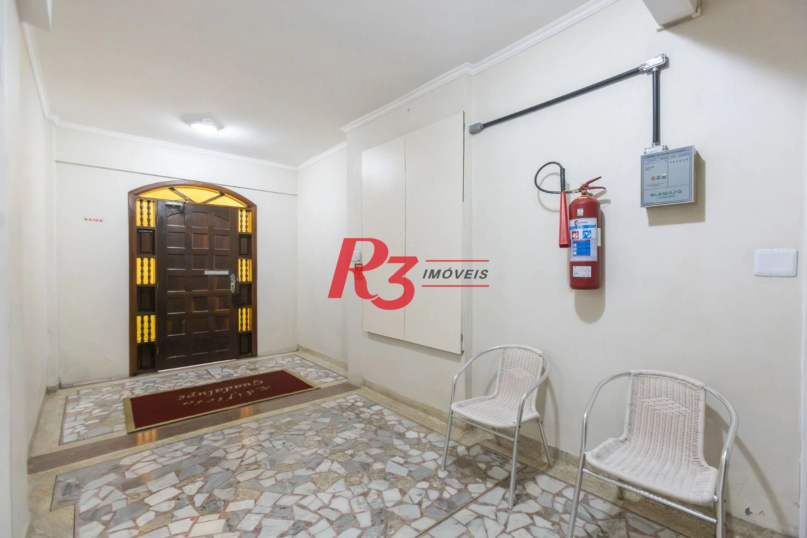 Apartamento com 2 dormitórios à venda, 122 m² por R$ 590.000,00 - Embaré - Santos/SP