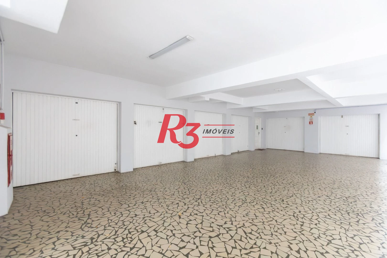 Apartamento com 2 dormitórios à venda, 122 m² por R$ 590.000,00 - Embaré - Santos/SP