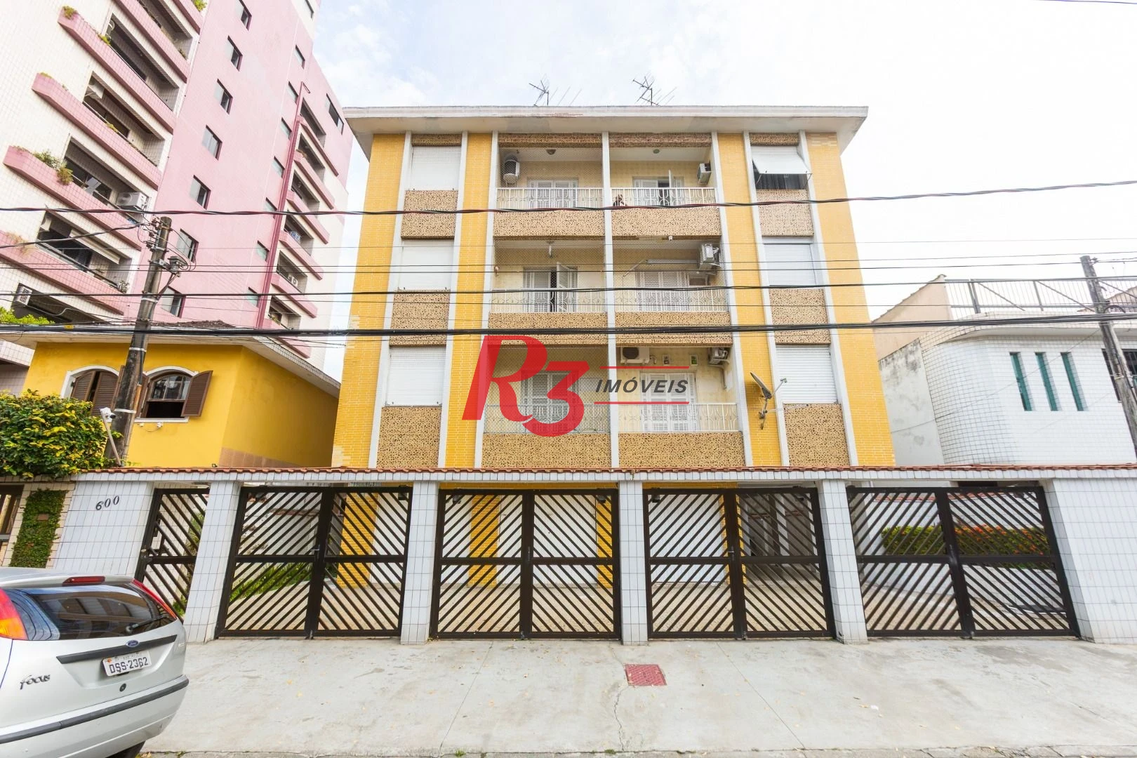 Apartamento com 2 dormitórios à venda, 122 m² por R$ 590.000,00 - Embaré - Santos/SP