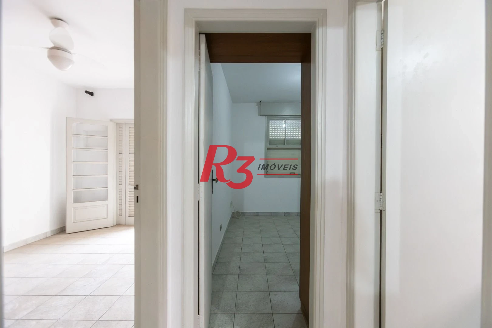 Apartamento com 2 dormitórios à venda, 122 m² por R$ 590.000,00 - Embaré - Santos/SP